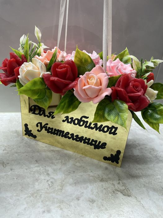 Sovunli va suniy gullar tayyorlari bor hidi bomba