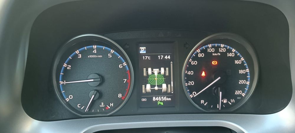 ToyotaRAV4 автомат2.5 Европеец