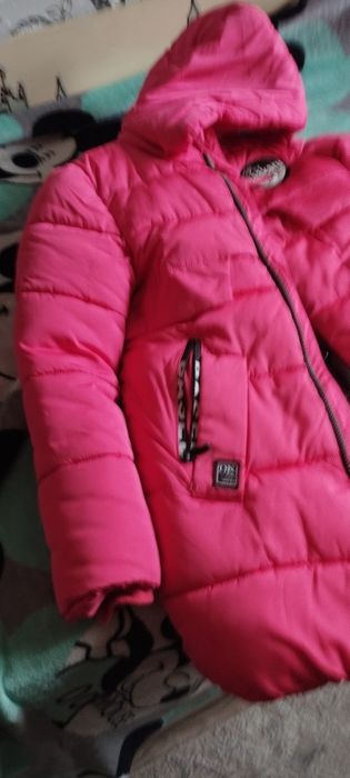 Пуховик на девочку 140-150см