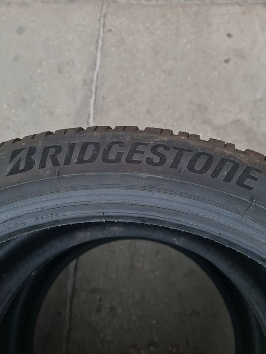 Зимни гуми 2 броя BRIDGESTONE Blizzak LM005 275 35 R19 дот 2623