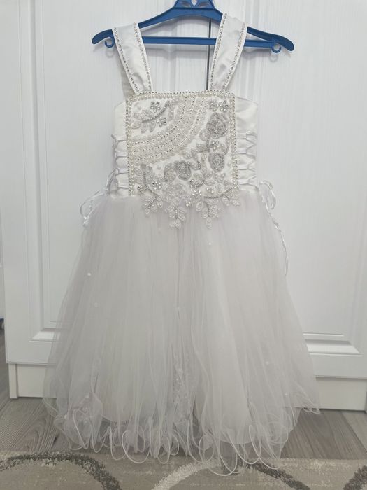 Платья продается