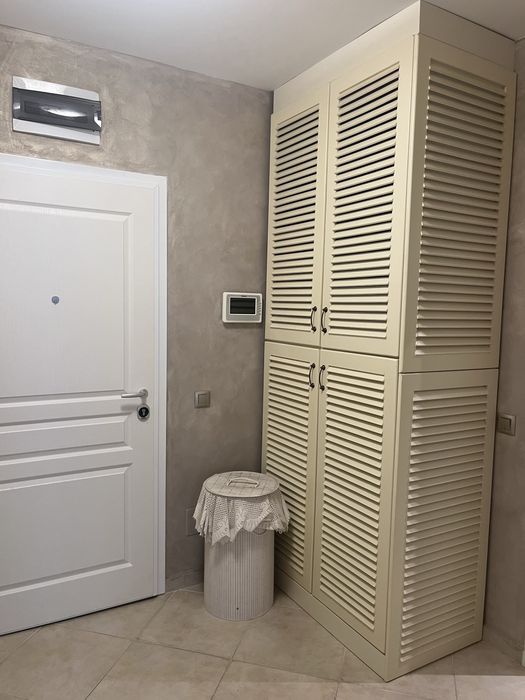 Продава се Четиристаен апартамент в Варна, Базар Левски - 220 кв.м за 2432 €/кв.м - Снимка #8