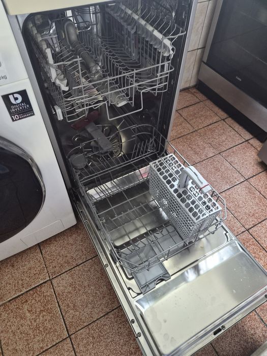 (Запазена) Съдомиялна машина AEG 45 см