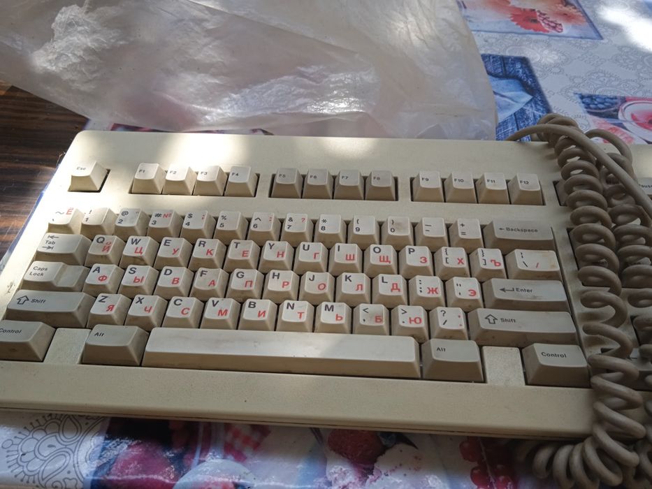 Компьютер старинный рабочий