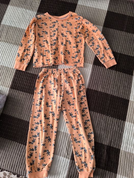 Вещи ,на девочку