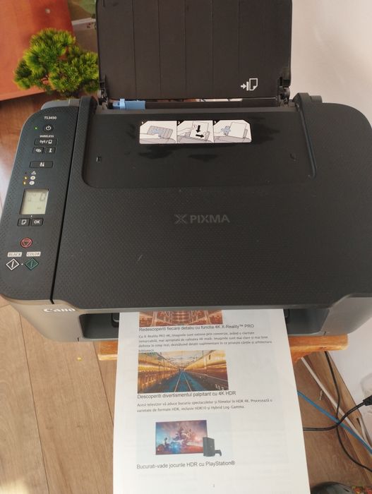 Vând imprimanta wifi  Canon Ts3450