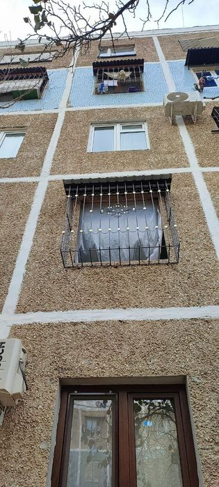 Reshotka naves perila ograjdeniya darvoza