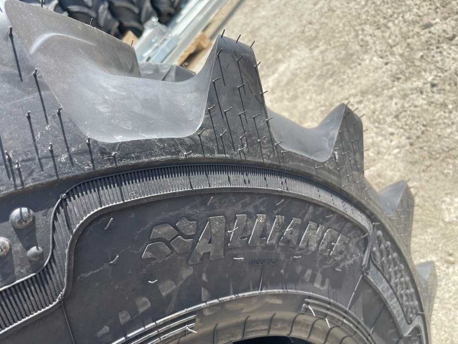 Alliance Anvelope noi  de tractor garantie Radiale 340/85R24 13.6-24