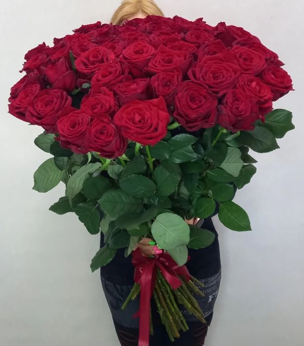 Тюльпаны , Розы предзаказ на восьмое марта!