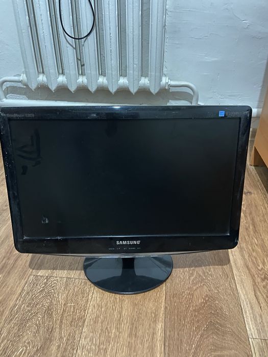 Монитор Lg,Samsung