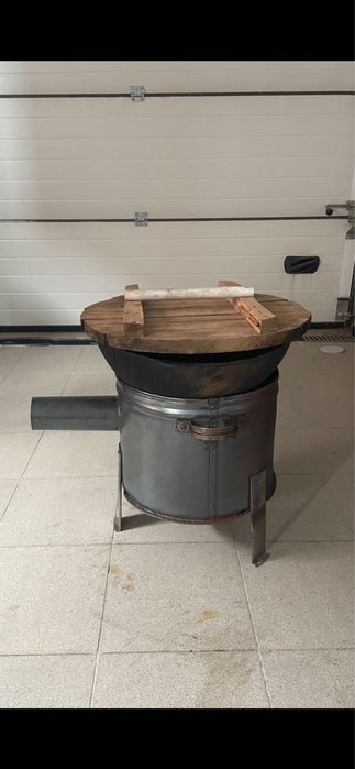 Казан с подставкой