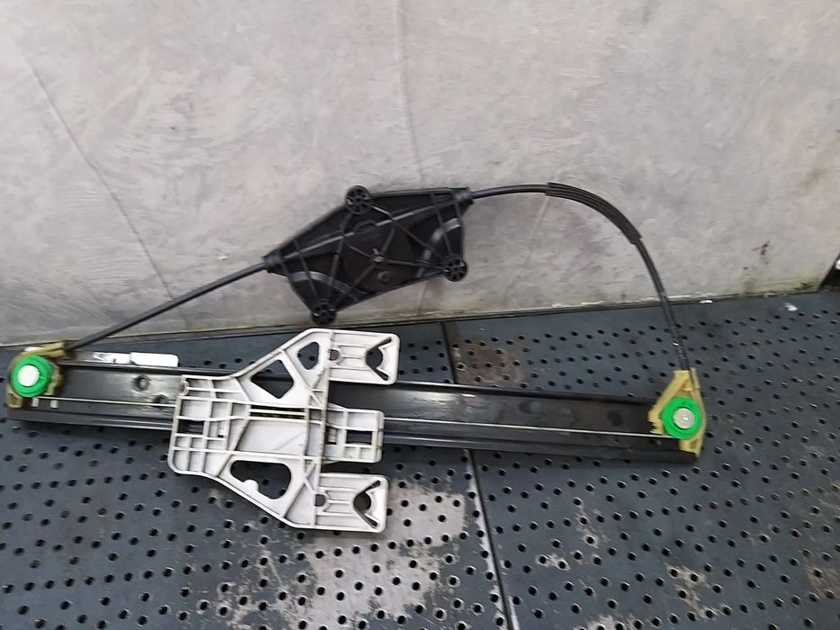 Macara geam electric stanga spate audi a4 b8 8k 8k0839461a