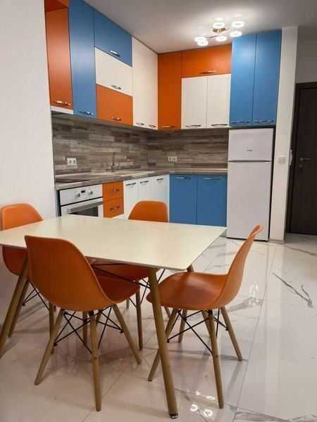 Двустаен апартамент в кв. Лагера