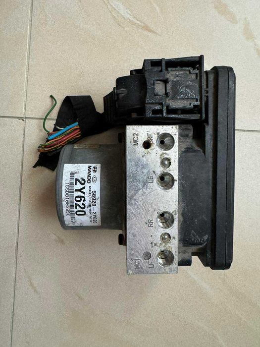 ABS модул АБС помпа 58920-2Y620 MANDO за HYUNDAI IX 35  от Хюндай их35