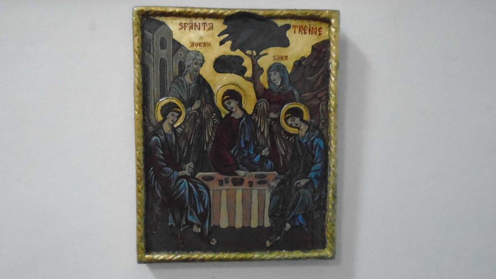 6 (Sase tablouri laice ) , 2 (Dua icoane arta bizantina)