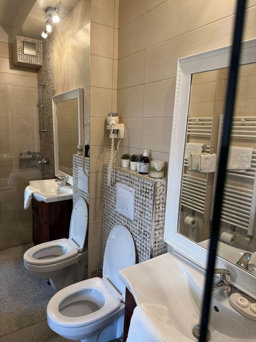 Cazare camera Apartamnet 1 2 3 4 studio garsoniera camera persona airbnb booking sibiu pensiune casa de vacanta de buget  ieftin  central parcare gara
