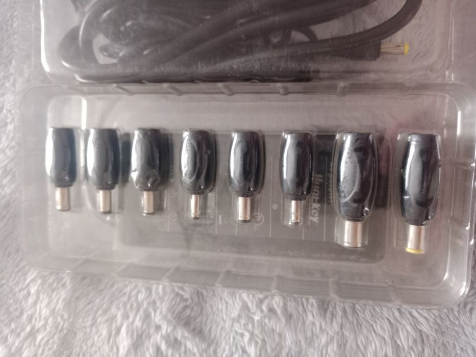 Адаптер питания для ноутбуков