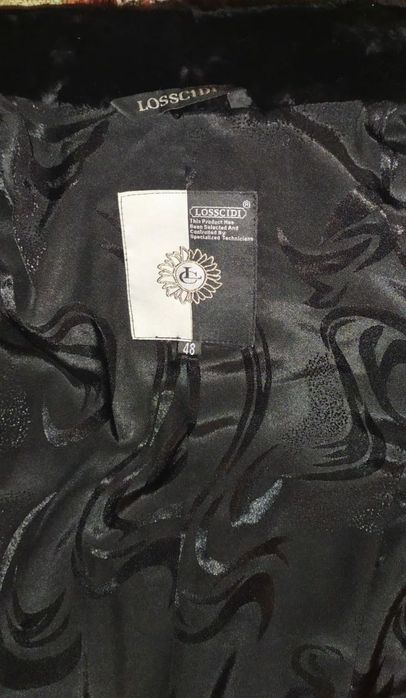 Продам женскую шубу