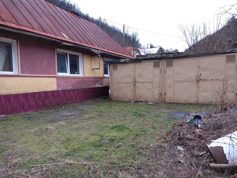 Casă Oravița zona lacul mare