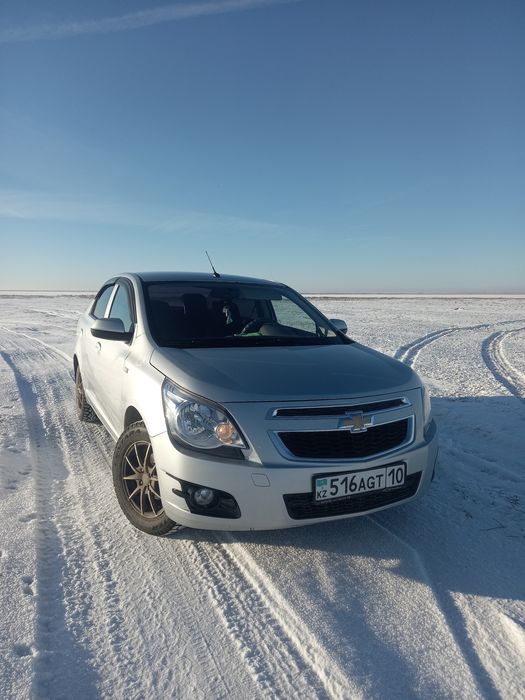 Продам шевроле кобальт 2022 года