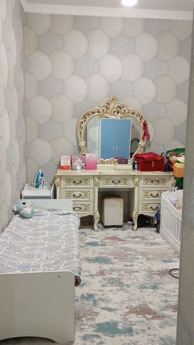 Sergeli, O'zgarishda 5 xonali hovli srochno sotiladi! Ipoteka bor.