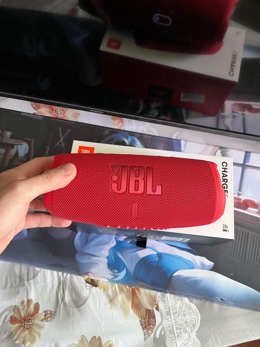 Продам JBL charge 5