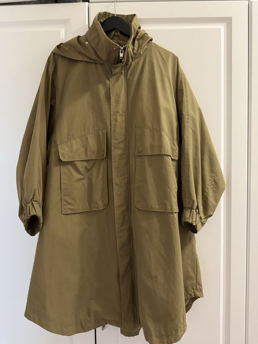 Продам плащ в отличном состоянии