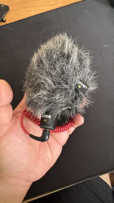 Продам микрофон пушка Rode video micro
