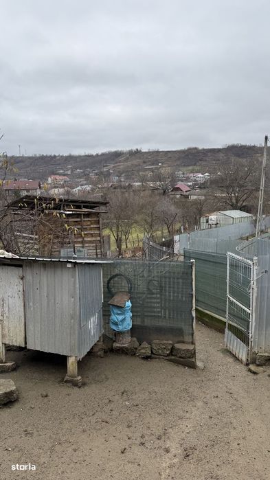 Casa in Margineni