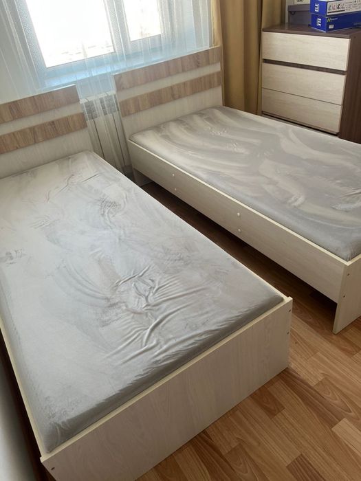 Продам кровати полуторки