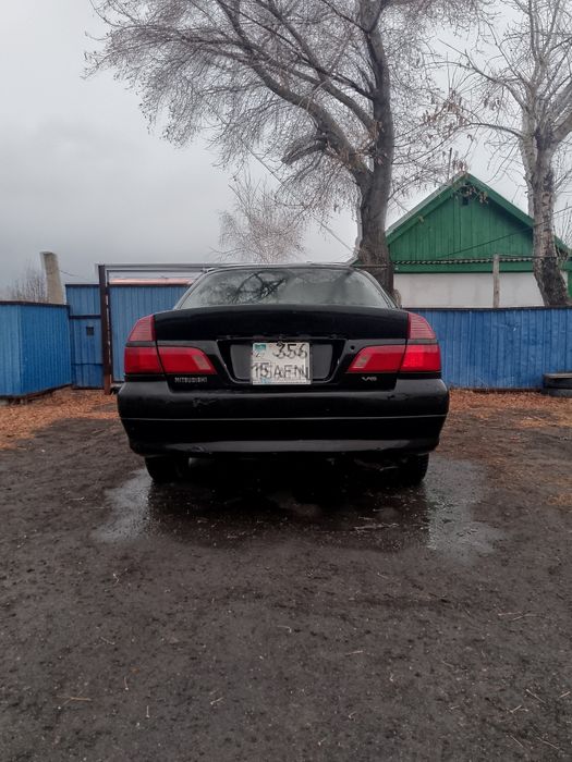 Продам Мицубиси диамант