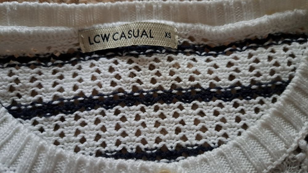 Cardigan cu dungi marimea XS