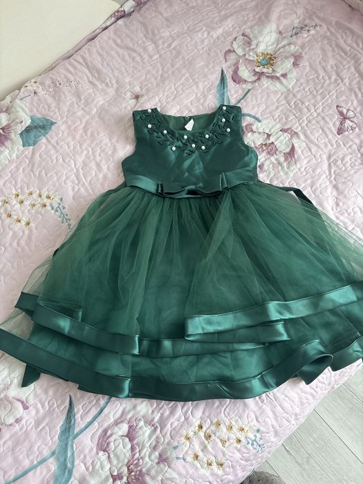 Платье для девочки на рост 120