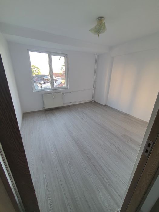 Apartament mobilat/ nemobilat de închiriat central - bulevard