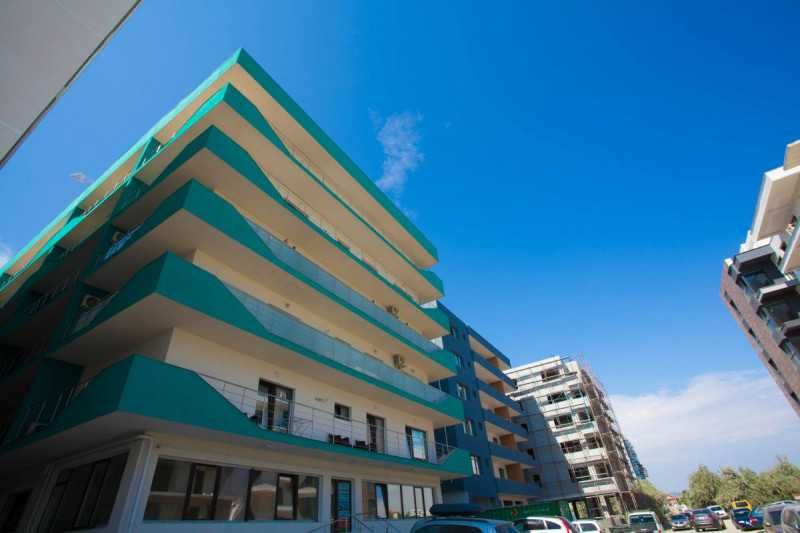Apartament 2 camere chirie minim 12 luni , 50 m de plajă - Mamaia-Nord