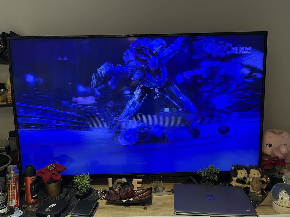 Телевизор 55 инча