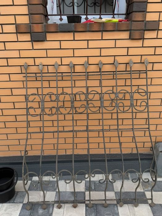 Продам решетки в хорошем состояние