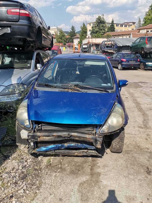 Хонда джаз 1.3i / 1.4i / Honda Jazz 1.3i на части