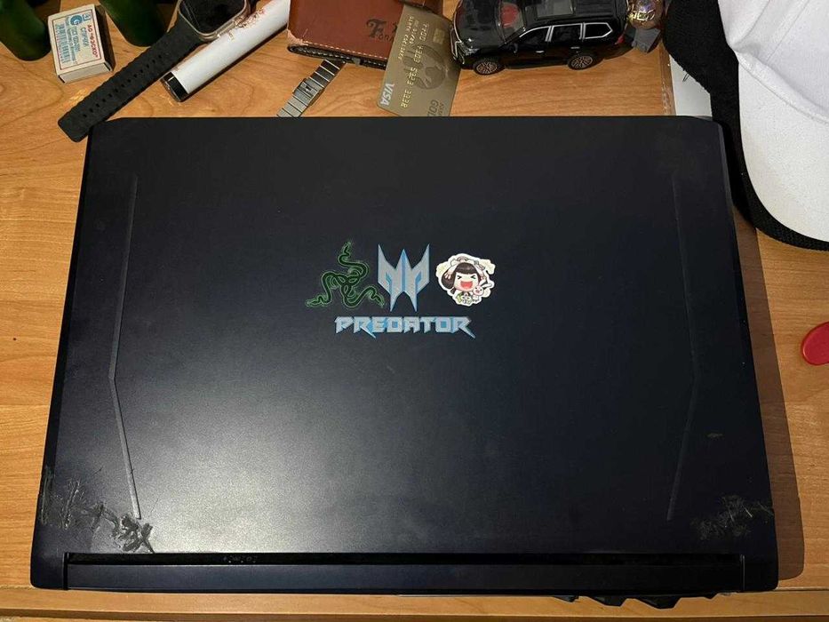 Продам ноутбук Acer Predator Helios 500 PH517-61