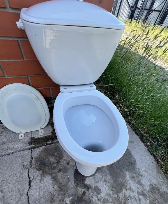 Продам Унитаз, б/у