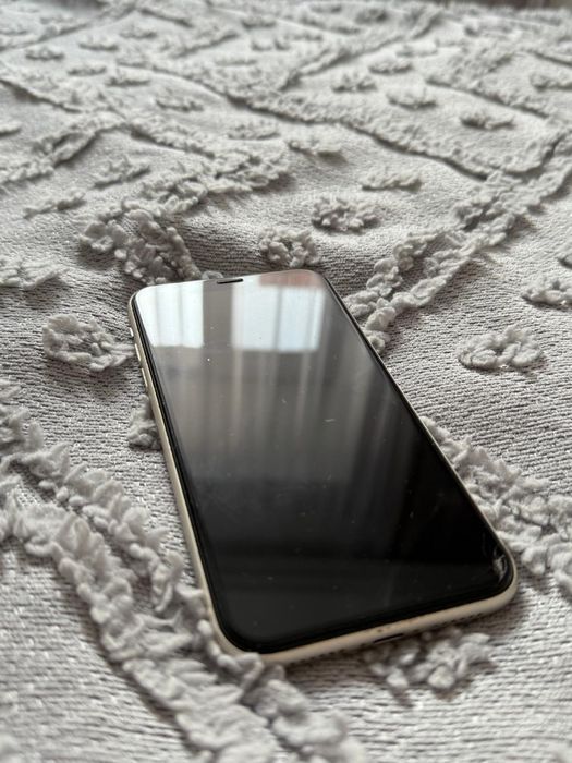 Iphone 11 white 64gb