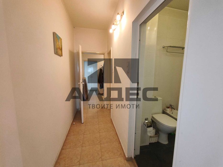 Дава се под наем Тристаен апартамент в София, Център - 115 кв.м за 947.58 € - Снимка #14