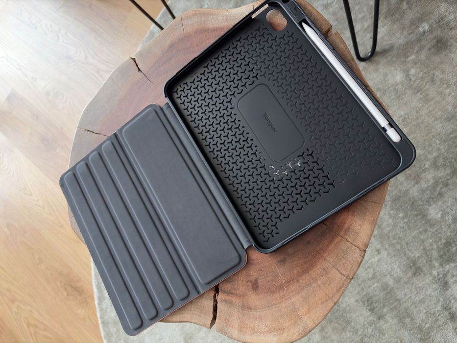 iPad 10 Gen 2022 64GB PINK + Apple Pencil + Husă Targus - IMPECABIL