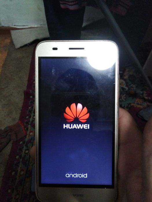 Продам телефон хуавей