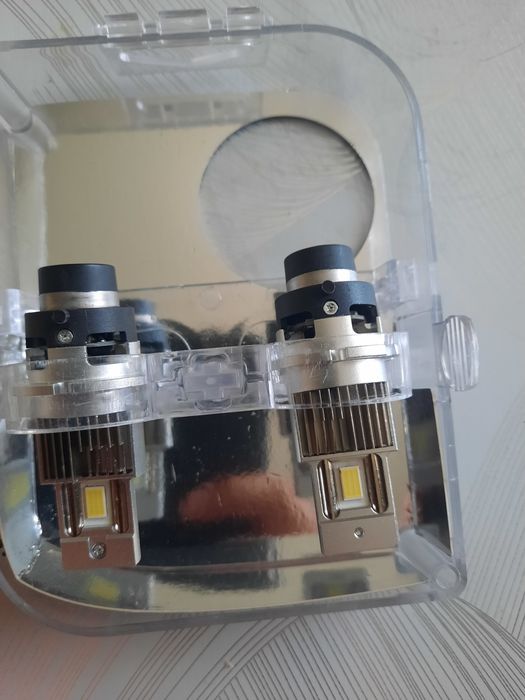 LED OSRAM . D2R лед лампочки 15 000тенге.торг есть.
