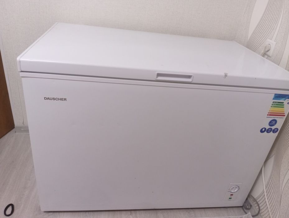 Продам морозильник Dausher на 350 литров