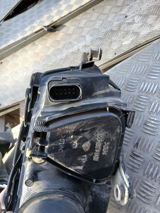 Фар за пассат b5.5 0886658692