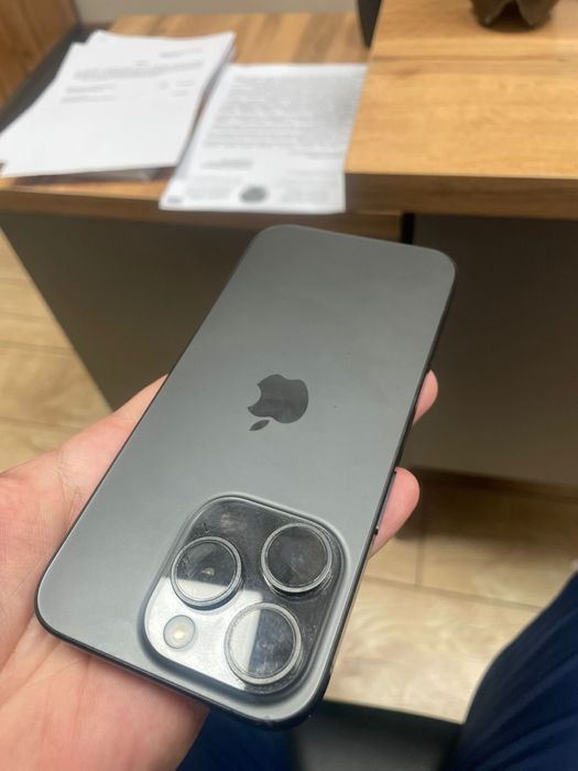 Iphone 15 pro, в отдичном состоянии