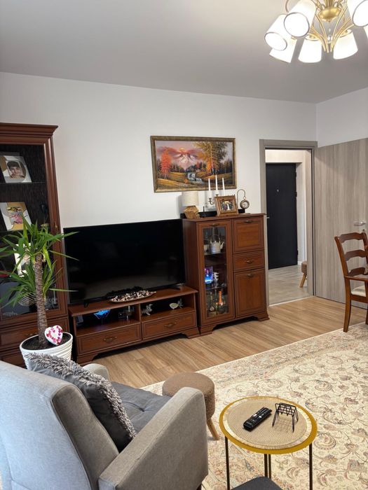 vand apartament 2 camere Dobroesti