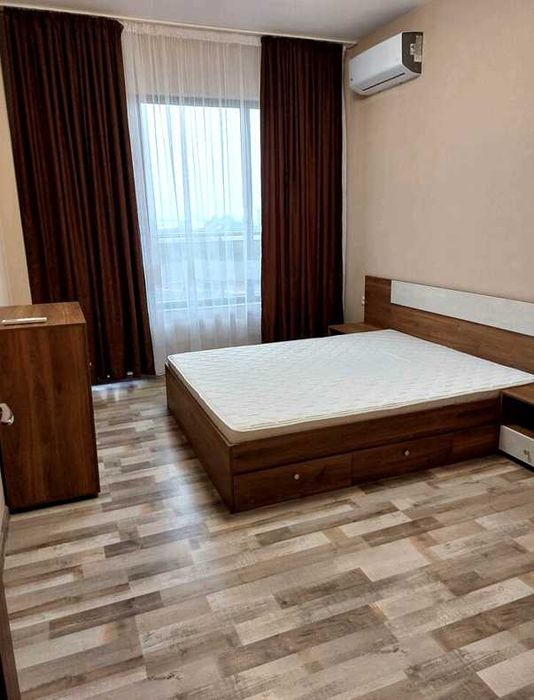 Дава се под наем Двустаен апартамент в Пловдив, Тракия - 70 кв.м за 375 € - Снимка #2